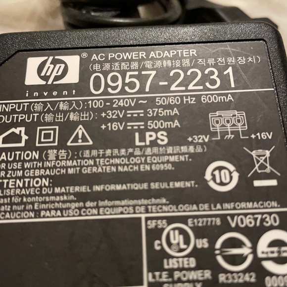Hp AC Power Adapter 0957-2231